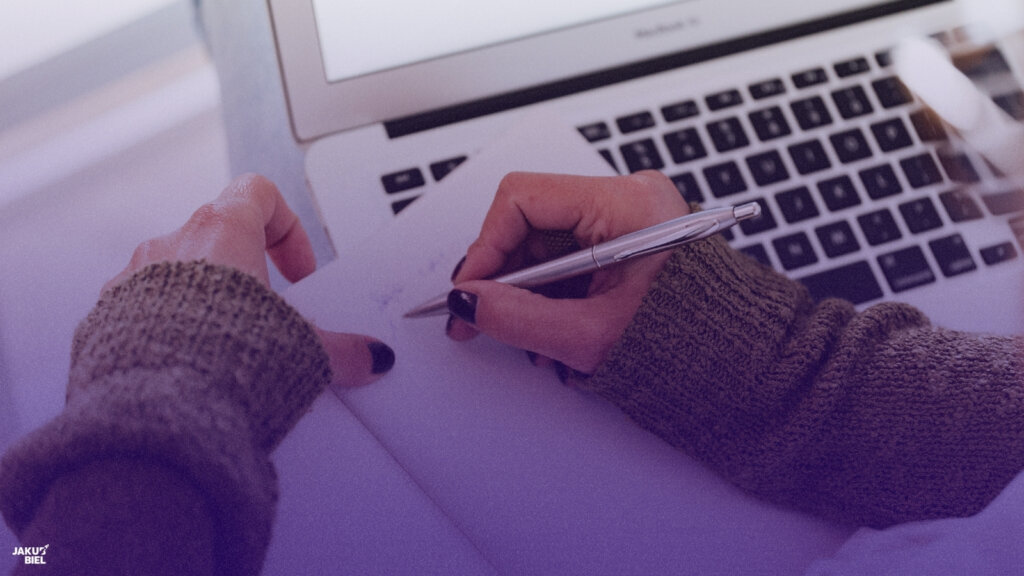 copywriter zarobki