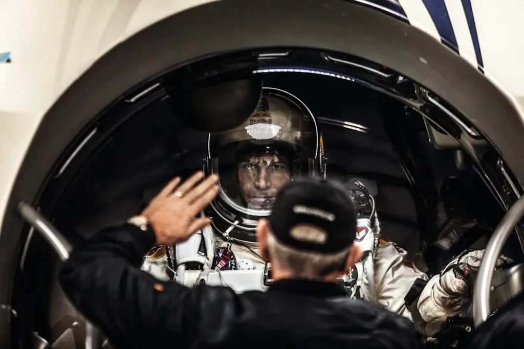 red bull skok z kosmosu
